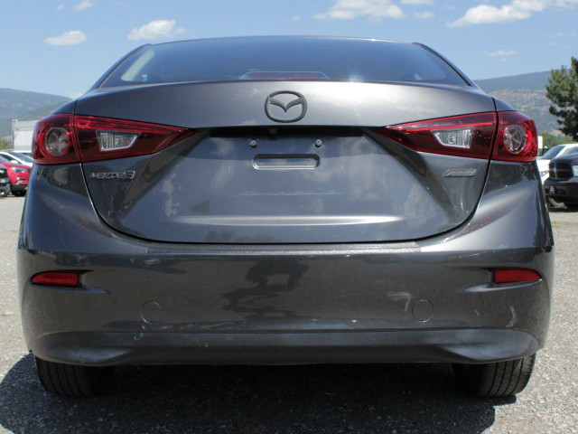 2018 Mazda Mazda3 in Cars & Trucks in Penticton - Image 4