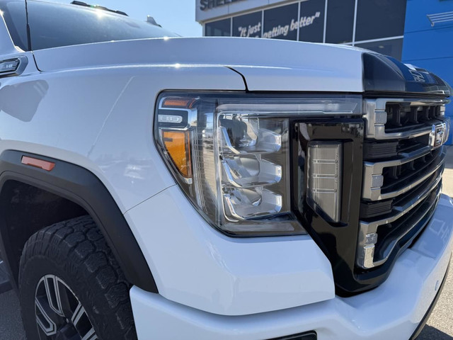 2020 GMC Sierra 2500 AT4 in Cars & Trucks in Prince Albert - Image 4