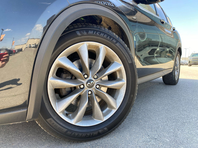 2019 Infiniti QX50 HEATED SEATS, HEATED STEERING, REMOTE STAR... in Cars & Trucks in Saskatoon - Image 4