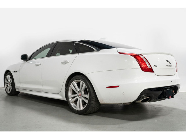  2019 Jaguar XJ R-SPORT I MERIDIAN I PANO I 19 IN WHEELS in Cars & Trucks in Mississauga / Peel Region - Image 4