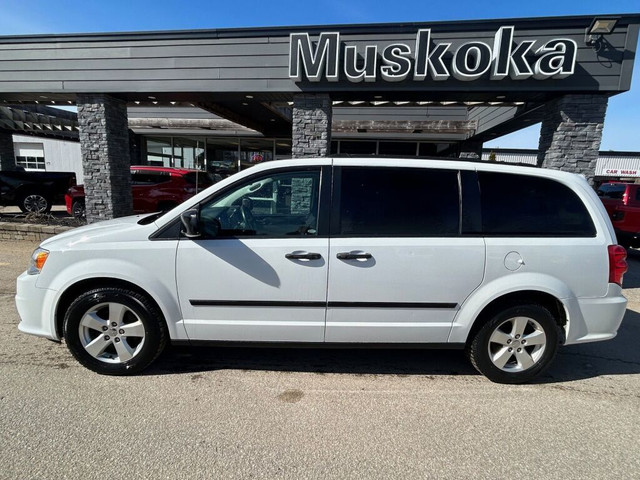 2017 Dodge Grand Caravan SE in Cars & Trucks in Muskoka - Image 2