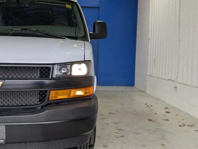 2024 Chevrolet Express Cargo Van - Power/Driver Convenience Pkg dans Autos et camions dans Barrie - Image 7