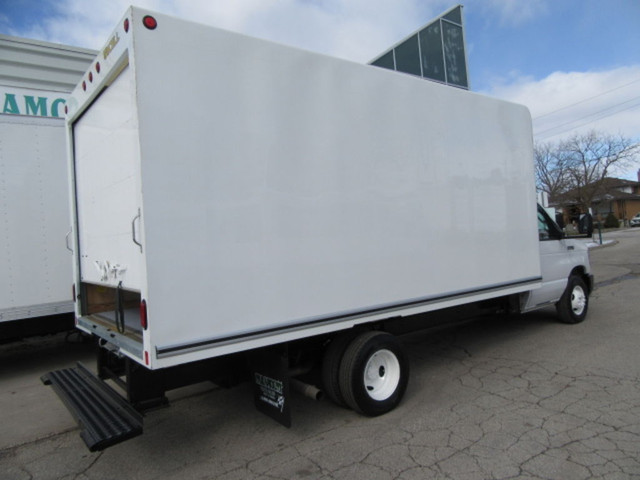  2022 Ford E-450 GAS 16 FT UNICELL HIGH BOX CUBE WITH RAMP in Heavy Trucks in Markham / York Region - Image 3