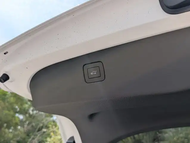 2025 Buick Envista Avenir- Adv Safety Pkg - Power Moonroof dans Autos et camions dans Barrie - Image 16