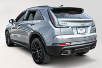 Cadillac XT4 *Black Package* Toit ouvrant * Sièges en cuir * AWD * Sport Package * Très propre * Bas... (image 5)