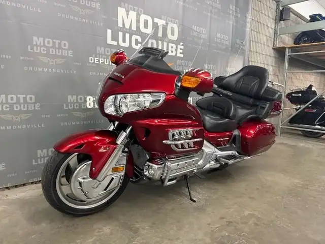 2010 Honda GL1800 Goldwing in Street, Cruisers & Choppers in Drummondville - Image 8