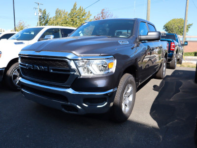 2023 Ram 1500 SXT