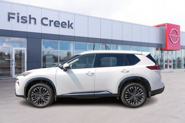 2024 Nissan Rogue Platinum | Nissan Executive Demo | No in Cars & Trucks in Calgary - Image 3