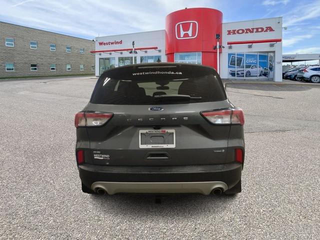 2022 Ford Escape SE Hybrid CLEAN CARFAX HISTORY! in Cars & Trucks in Lethbridge - Image 4