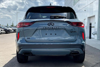 Awd One Owner Smoke Free Loaded With Remote Start, Power Gate, Bose Stereo , Heated Cooled Seats, 36... (image 5)