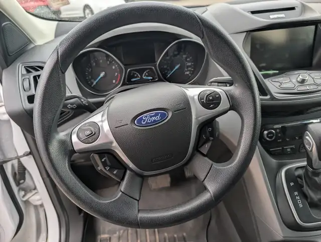 2014 Ford Escape 4WD 4dr SE for sale in Cars & Trucks in Medicine Hat - Image 15