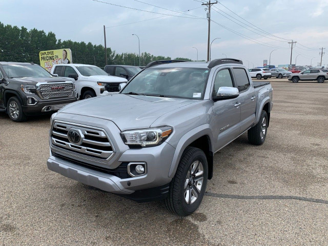 2018 Toyota Tacoma in Cars & Trucks in Medicine Hat - Image 3