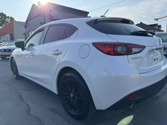 2016 MAZDA MAZDA3 I Touring in Cars & Trucks in Laval / North Shore - Image 3