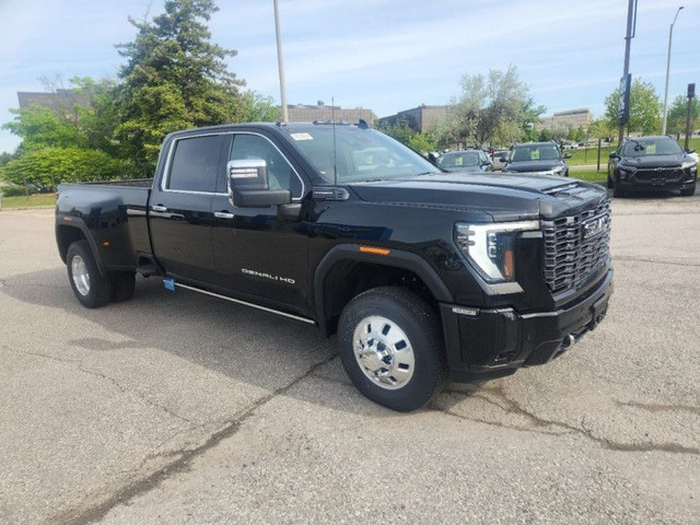 2025 GMC Sierra 3500HD Denali in Cars & Trucks in Mississauga / Peel Region - Image 3