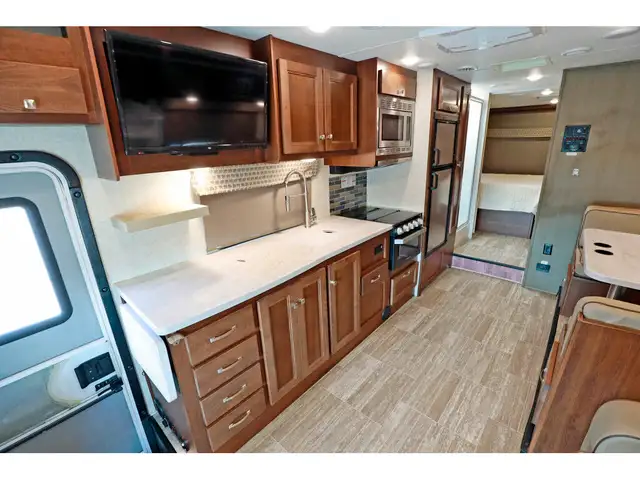 2020 Forest River Sunseeker 3010 2 extensions 2020 Classe C 31 p in RVs & Motorhomes in Laval / North Shore - Image 8