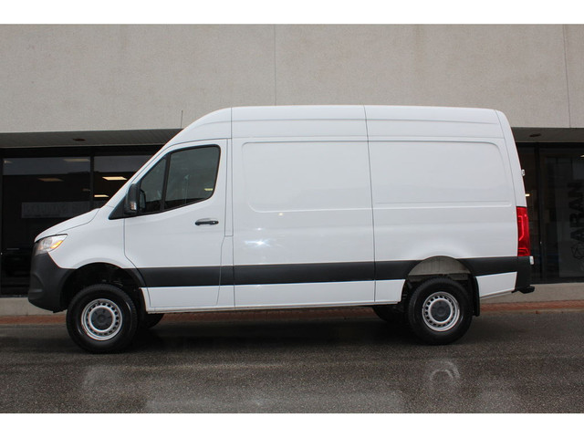 2019 Mercedes-Benz Sprinter Cargo Van \"4X4\" - \"LEATHER SEATS\ in Cars & Trucks in City of Toronto