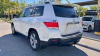 WE ARE CANADA'S MOTORS PLACE :) 2011 TOYOTA HIGHLANDER w/ 197,053 km !!!! 3.5L V6 270HP AWD 7 PASSAN... (image 2)