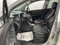 Looking for a stylish and practical compact SUV that's ready for any adventure? Then check out this... (image 7)