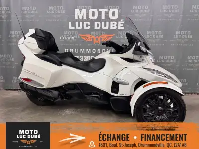 Can-Am Spyder RT-S SE6 2017 SEULEMENT 10 756 KM TRANSMISSION SEMI-AUTOMATIQUE SE6 RADIO CRUISE PARE-...