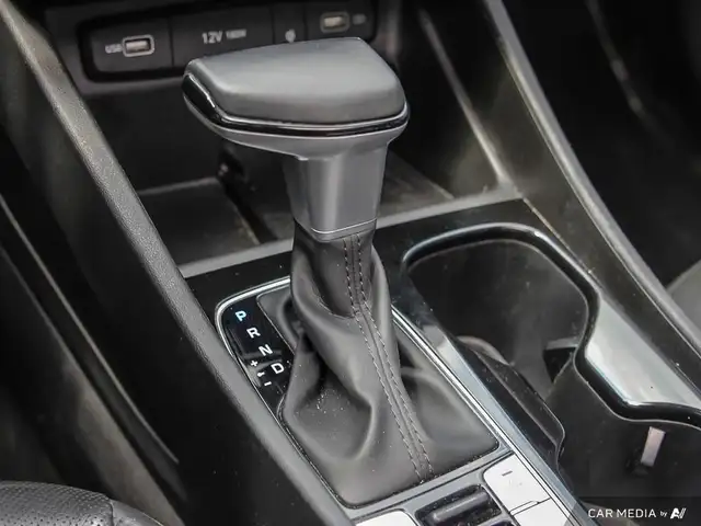 2022 Hyundai Tucson Preferred w/Trend Package AWD | heated fr... in Cars & Trucks in London - Image 19