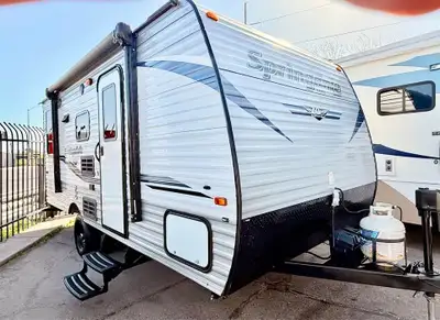 APPLY NOW: https://www.ridecollective.ca/get-pre-approved The 2019 KEYSTONE SPRINGDALE MINI 1750RD 2...