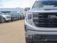 Cloth Bucket Heated Seats | Remote Start | Heated Steering Wheel | 6 Assist Steps | Rear Vision Came... (image 9)