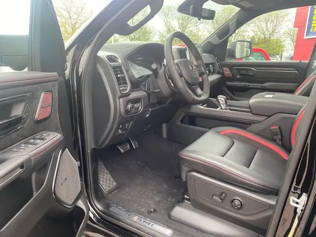 2025 Ram 1500 RHO in Cars & Trucks in Ottawa - Image 10