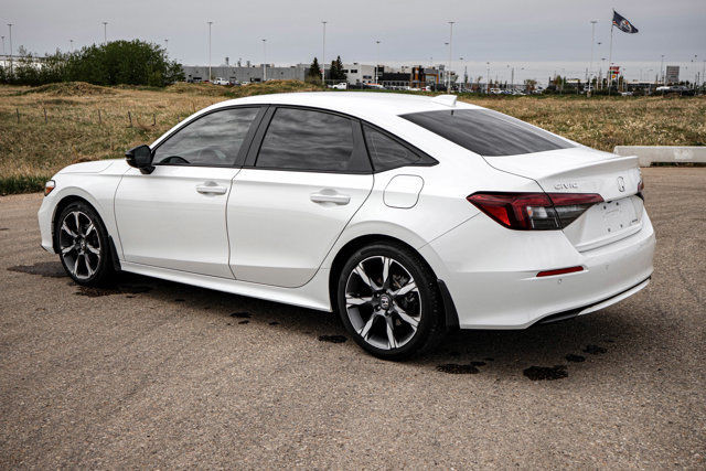 2025 Honda Civic Sedan Hybrid TOURING SPORT LOADED LEATHER in Cars & Trucks in Strathcona County - Image 2