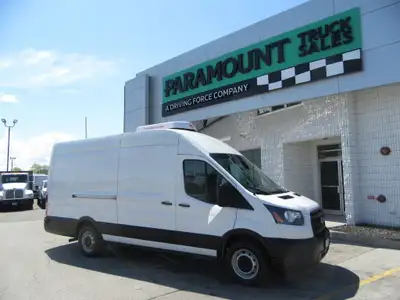 V6 GAS ENGINE, AUTO TRANS, A/C, ALL WHEEL DRIVE, AM/FM STEREO WITH BLUETOOTH, POWER WINDOWS & LOCKS...
