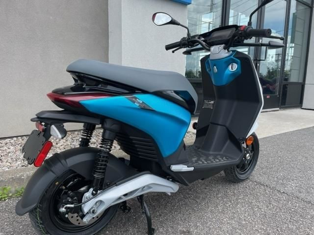 2022 Piaggio ONE ACTIVE 100% Electrique in Scooters & Pocket Bikes in Laurentides - Image 3