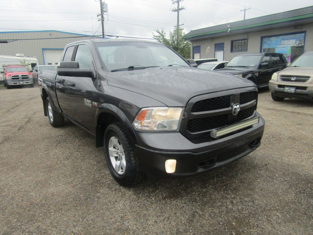 2015 Ram 1500 Lone Star 4dr Quad Cab 4WD SB in Cars & Trucks in Edmonton