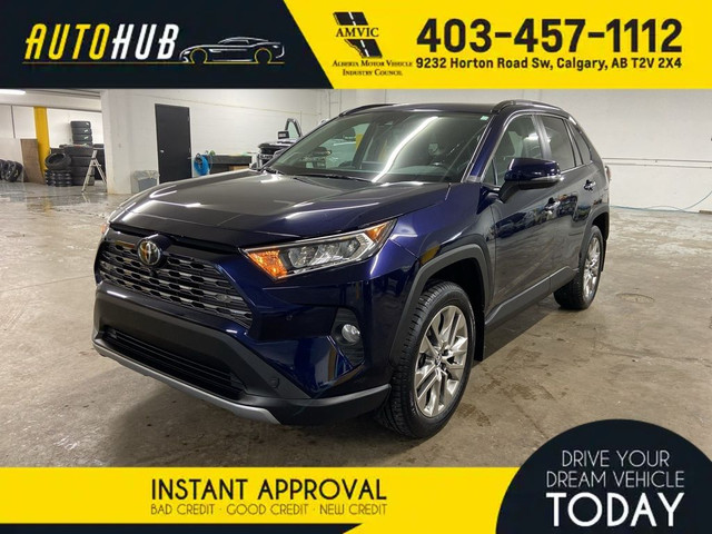2019 Toyota RAV4 AWD Limited LEATHER SUNROOF NAV in Cars & Trucks in Calgary