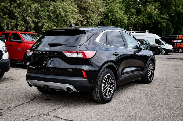 2021 Ford Escape Titanium Plug-In Hybrid • SUNROOF • NAVIGATION in Cars & Trucks in Kingston - Image 3