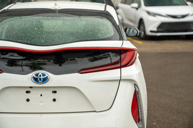 2020 Toyota Prius Prime in Cars & Trucks in Edmonton - Image 4