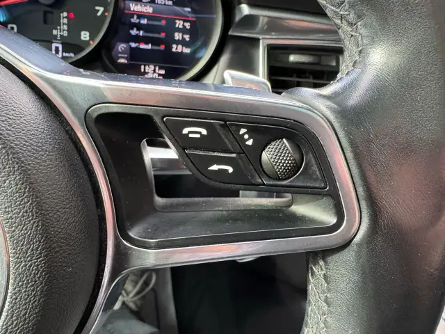2018 Porsche Macan TURBO, PANO ROOF, NAV, BOSE AUDIO, HEATED SEA in Cars & Trucks in Ottawa - Image 17