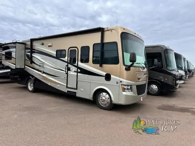 2011 Tiffin Motorhomes Open Road Allegro 32CA 53K Milles Best Pr in RVs & Motorhomes in Moncton - Image 57