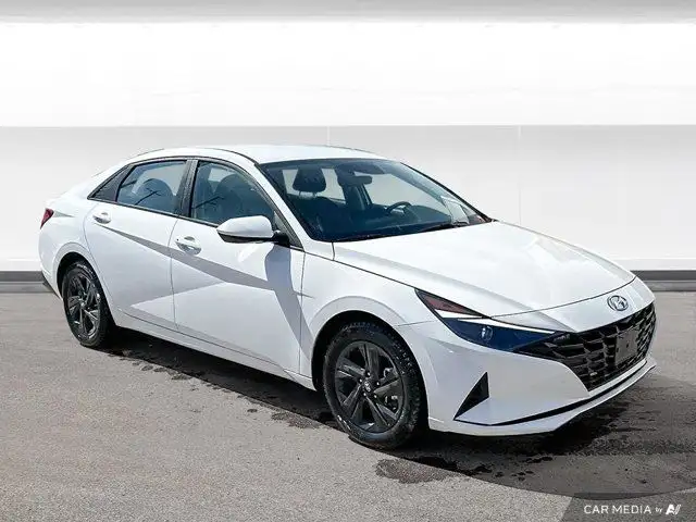 2023 Hyundai Elantra Preferred 2.0L FWD | Heated Seats And dans Autos et camions dans Winnipeg - Image 9