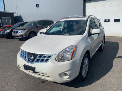  2011 Nissan Rogue AWD 4dr SV cuir toit etat impeccable doccasio