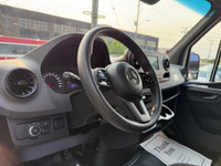 Excellent condition Mercedes-Benz Sprinter 2500 144 Long Wheel base High Roof with only 21,488 km! T... (image 6)