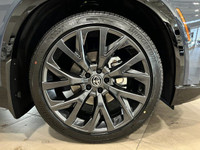 PANORAMIC ROOF, NAVIGATION SYSTEM, ADAPTIVE CRUISE CONTROL, LANE DEPARTURE WARNING, HEATED STEERING... (image 9)