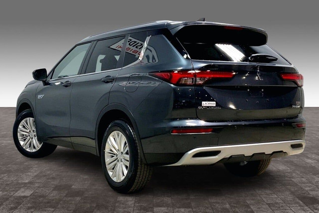 2025 Mitsubishi Outlander Phev SE S-AWC in Cars & Trucks in Edmonton - Image 3