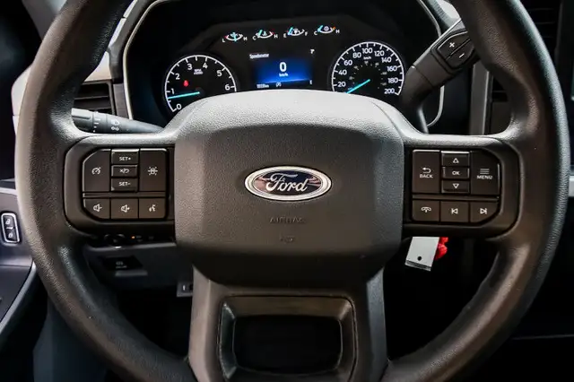 2021 Ford F-150 XLT • REMOTE START • PARK ASSIST • APPLE CARPLAY in Cars & Trucks in Ottawa - Image 16