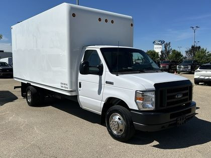 2023 Ford E-Series Cutaway E-450 CUBE VAN in Cars & Trucks in Edmonton
