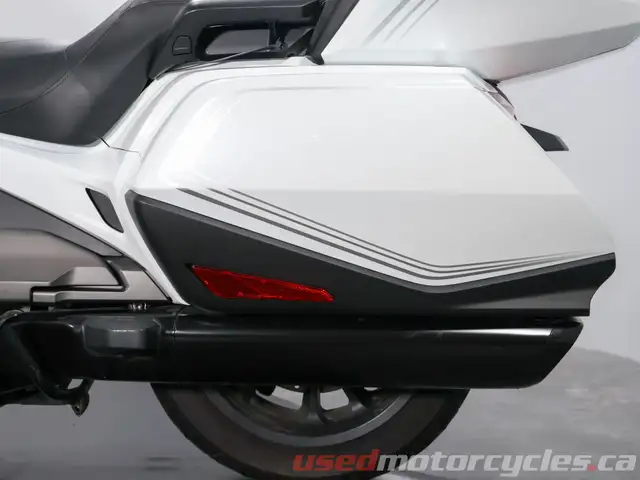 2020 Honda Gold Wing Tour DCT in Street, Cruisers & Choppers in Kelowna - Image 14