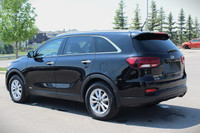 *Price excludes GST and cost/charges associated with financing. Ebony Black - 2019 Kia Sorento LX AW... (image 9)