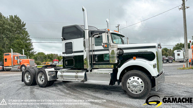 2017 KENWORTH W900 HIGHWAY / SLEEPER TRUCK / TRACTOR in Heavy Trucks in La Ronge - Image 4