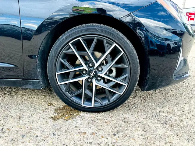 2020 Hyundai Elantra Preferred w/Sun & Safety Package IVT in Cars & Trucks in Edmonton - Image 16