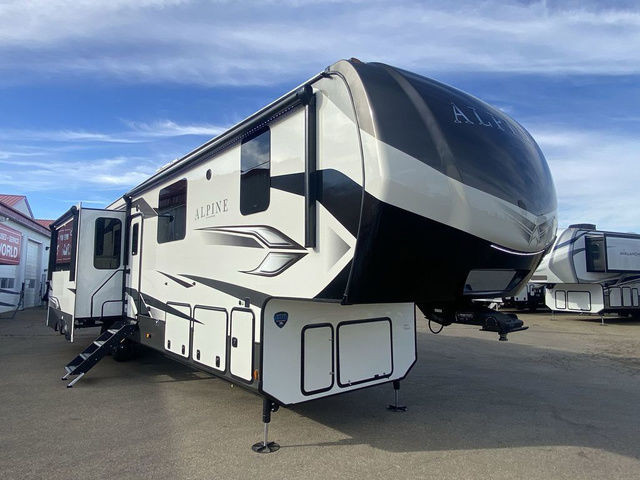 2023 Keystone Alpine 3910RK in Travel Trailers & Campers in Edmonton