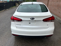 NO ACCIDENTS, NON SMOKER, VERY CLEAN. LEATHER, HEATED AND COOLING SEATS. SUNROOF, NAVIGATION, BACK U... (image 5)