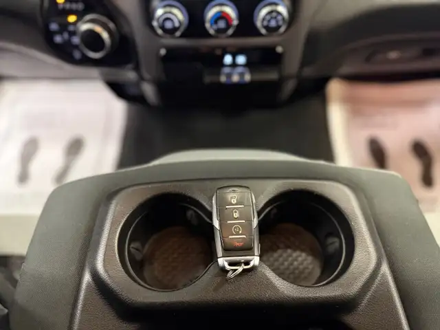 2019 RAM 1500 BIG HORN 4X4 CREW CAB *SAFETIED* *CLEAN TITLE* in Cars & Trucks in Winnipeg - Image 27